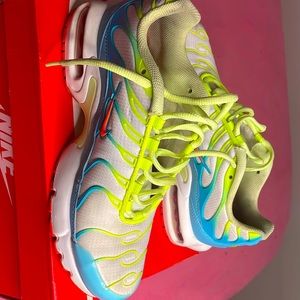 Nike air max plus size 5